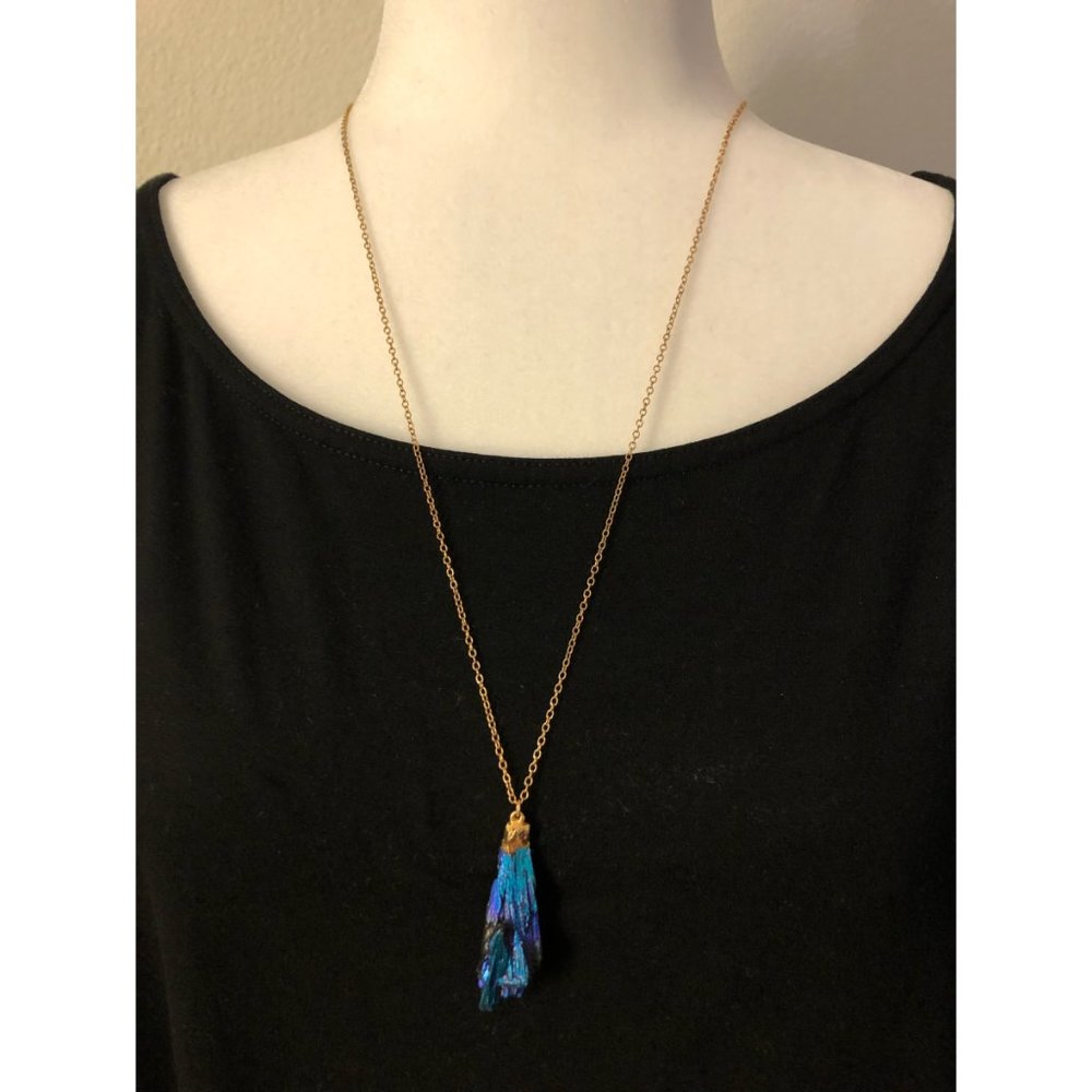 Raw Blue Agate Necklace